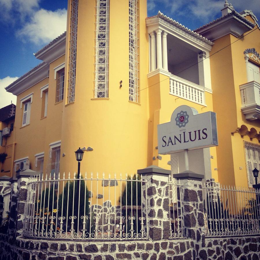 Hotel San Luis *
